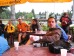...erstmal Fr�hst�ck auf dem kleinen Inselsberg.